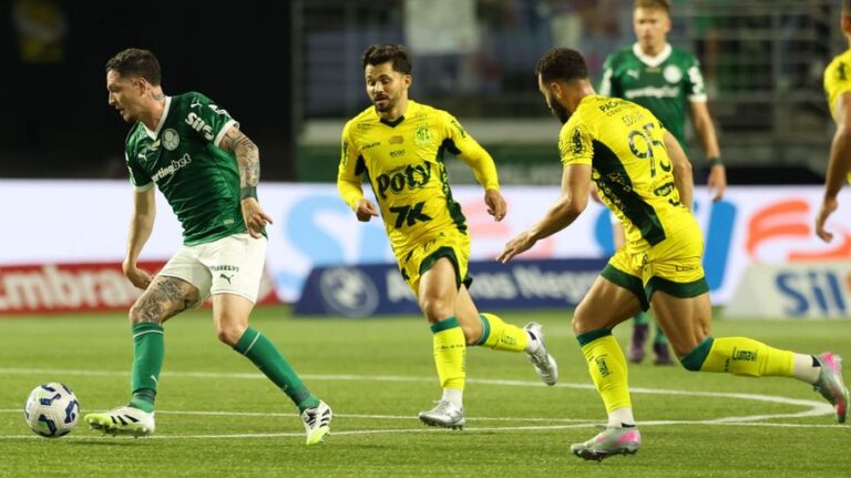 Mirassol e Palmeiras duelam hoje pelo Brasileiro