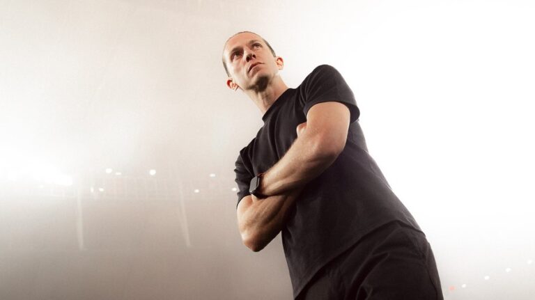 Filipe Luís defende João Victor após falha no jogo contra o Fluminense