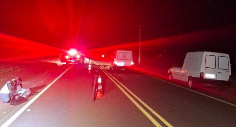 Ciclista morre atropelado por Fiorino na PR-551, em Floresta