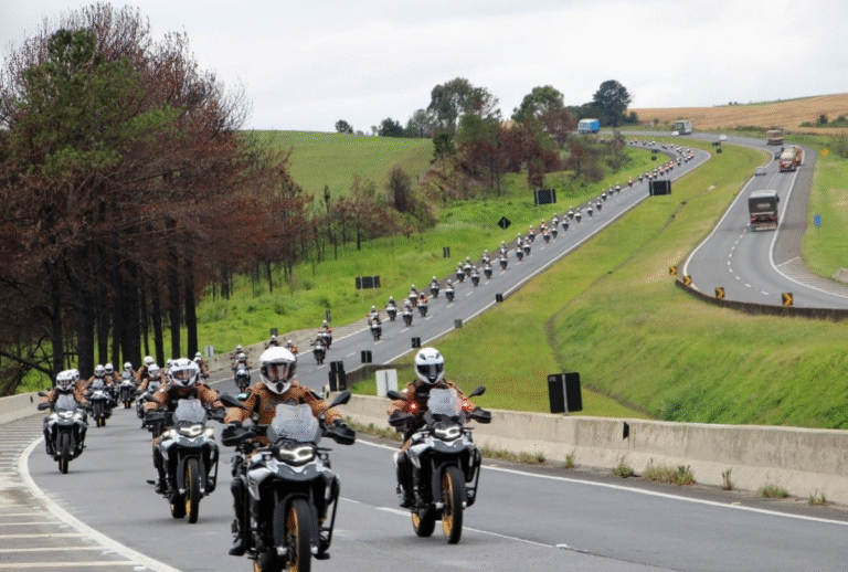 1º passeio motociclístico ROCAM ON ROAD reúne apaixonados por motos