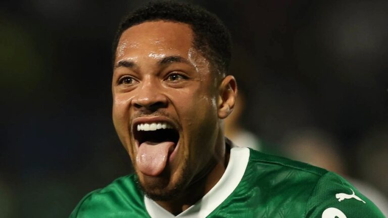 Palmeiras reafirma segurança sobre Vitor Roque diante de assédio europeu