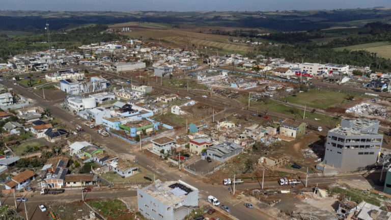 Assembleia Legislativa pede isenção de ICMS para empresas afetadas por tornado no Paraná