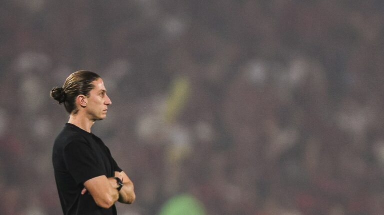Filipe Luís elogia Palmeiras e comenta sobre Pedro na final