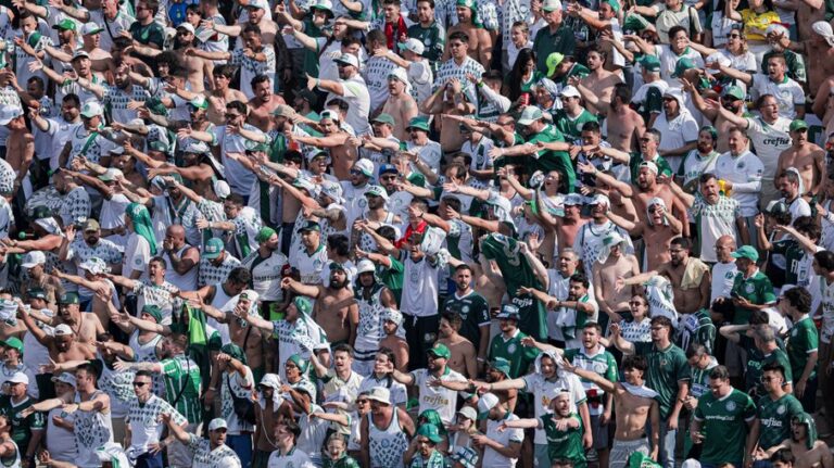 Dificuldades enfrentadas por torcedores do Palmeiras em viagem de volta