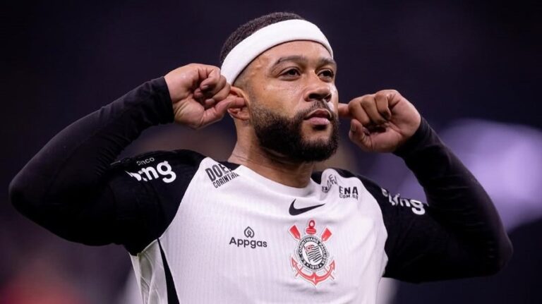 Memphis Depay se manifesta após críticas por apoio a Oruam