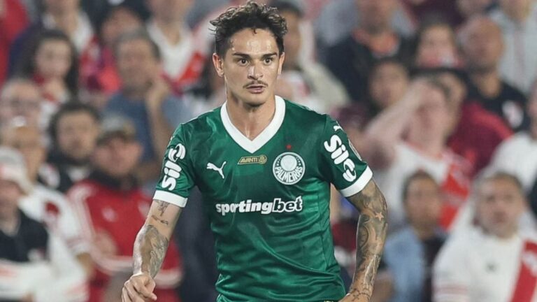 Khellven se machuca e desfalca o Palmeiras contra o Fortaleza