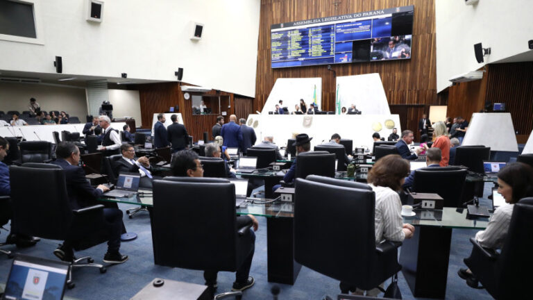 Assembleia Legislativa do Paraná aprova medidas contra o uso de cigarros eletrônicos