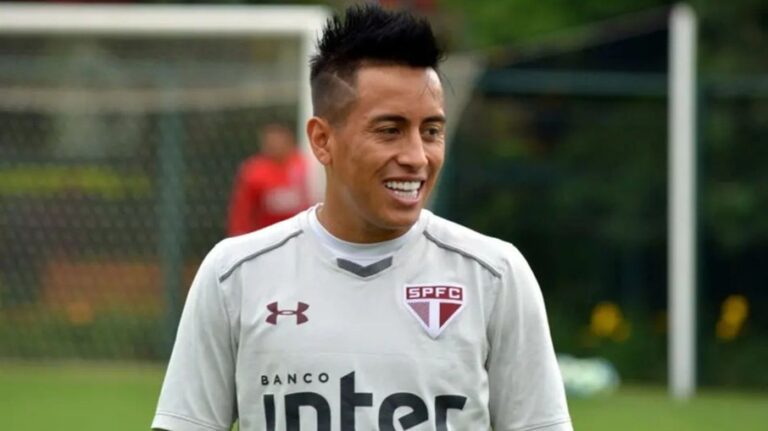 Christian Cueva, ex-jogador do São Paulo, planeja candidatura a deputado no Peru