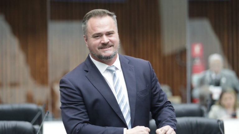 Paraná institui Dia Estadual da Neurodiversidade em março