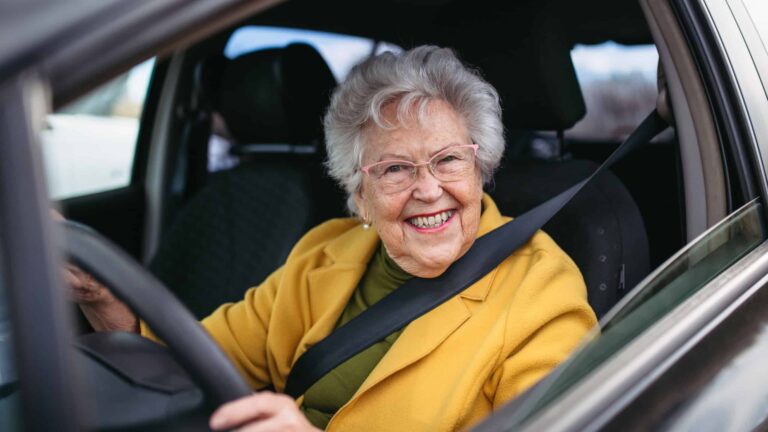 Idosos e a cobrança de pedágio: isenção ou desconto?