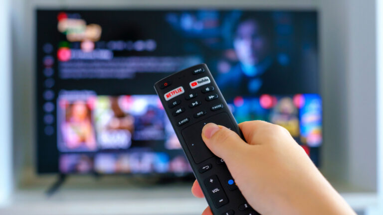 Netflix investe em videocasts para atrair público do YouTube