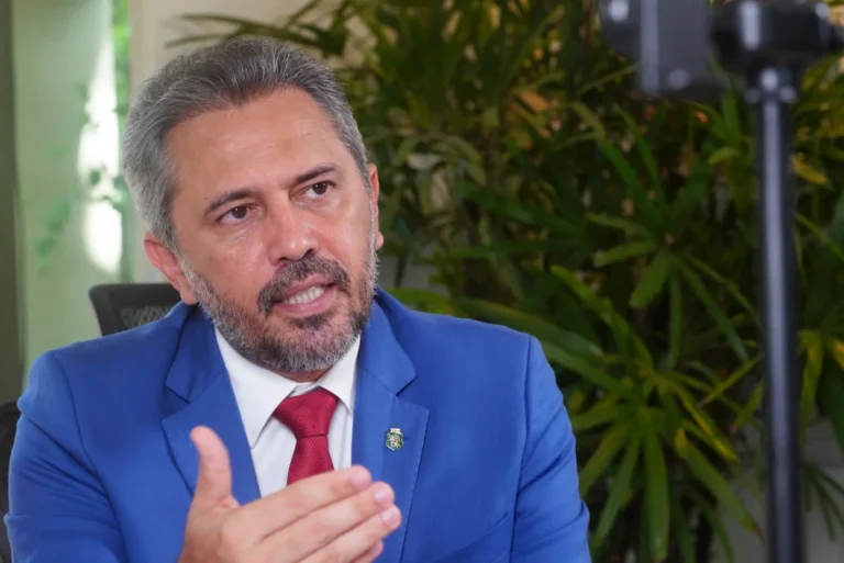 Governador do Ceará parabeniza PM após operação que resultou em sete mortos