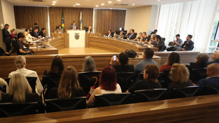 Nova legislação para proteção e bem-estar animal é discutida no Paraná