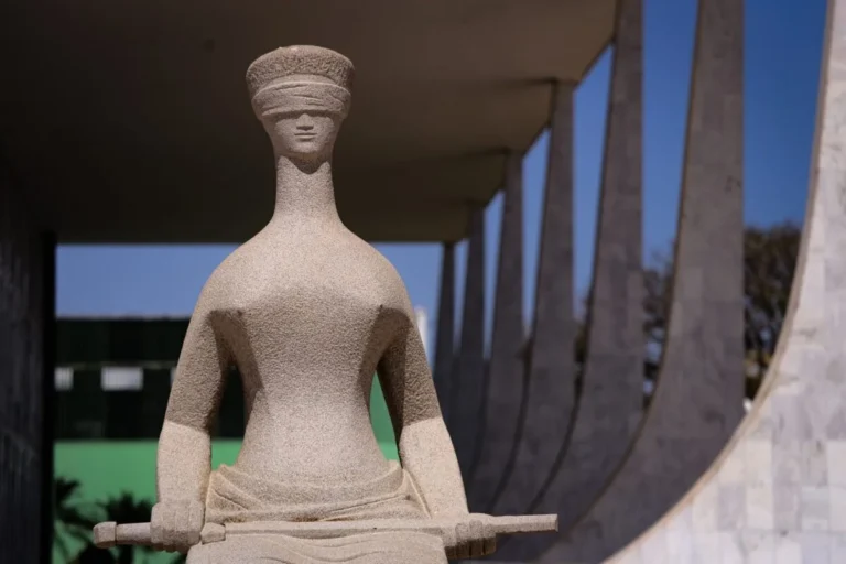 STF aponta omissão do Congresso sobre imposto de grandes fortunas