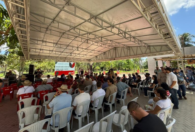 Evento de bubalinocultores finaliza com visita a fazenda no Ceará
