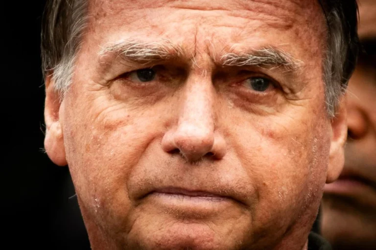 Bolsonaro se prepara para possível prisão em Brasília