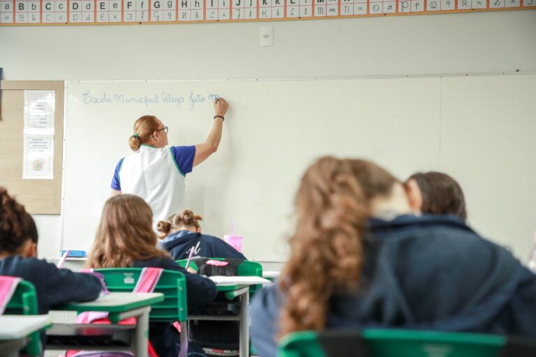 Cascavel divulga cronograma de matrículas para 2026