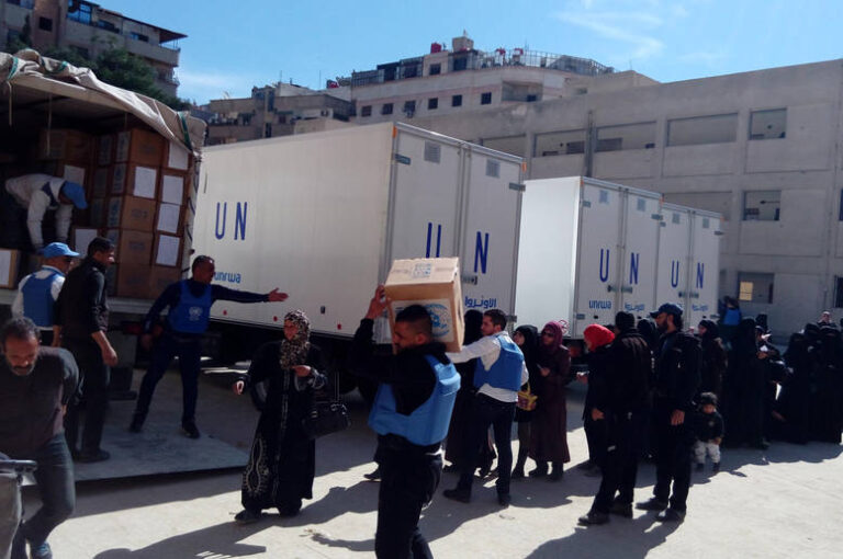 Roubo de alimentos em Gaza impacta crianças
