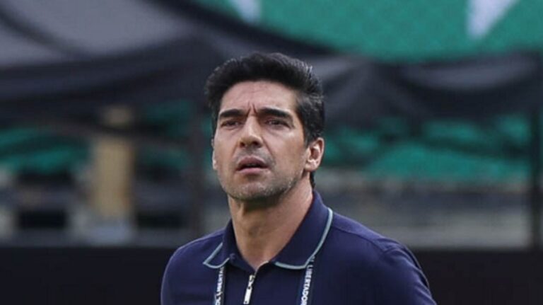 Abel Ferreira pode encerrar 2025 sem títulos pelo Palmeiras