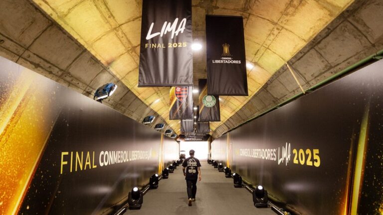 Conmebol adia final da Libertadores após atraso do Palmeiras