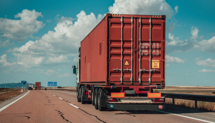 Queda nos preços do frete segue por terceiro mês consecutivo em outubro