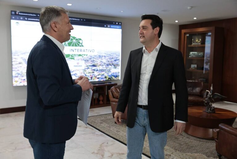 Paraná antecipa 13º salário para cidades afetadas por tornado