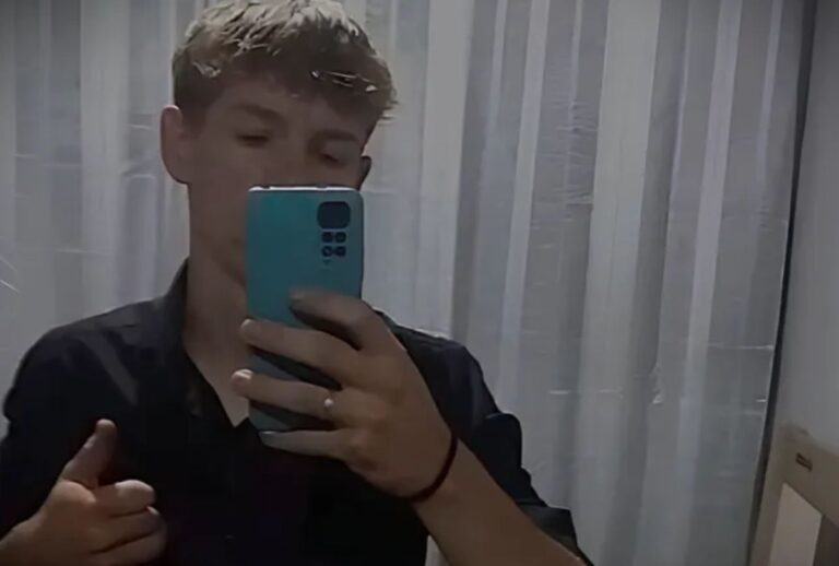 Adolescente morre em acidente de moto