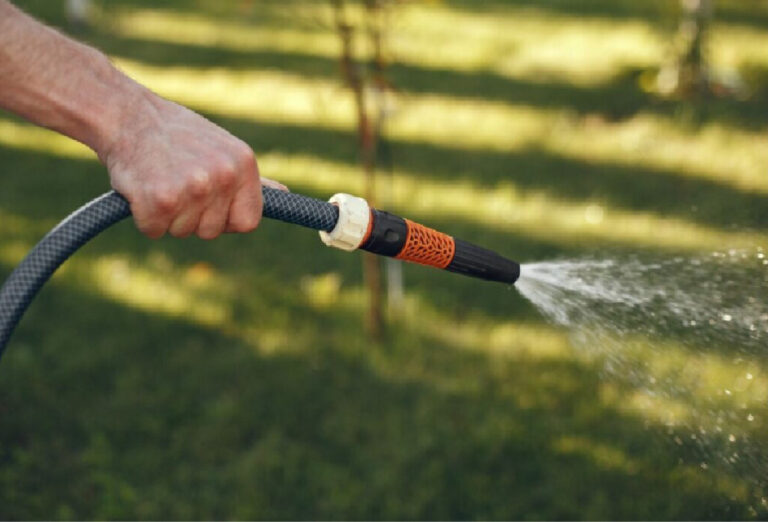 Falta de água atinge nove bairros em Colombo por problema operacional