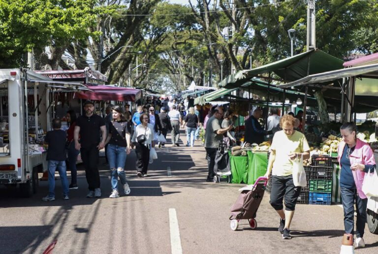Curitiba ganha novas feiras livres neste final de semana