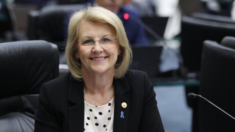 Deputada Márcia (PSD) participa de congresso estadual de saúde no Paraná