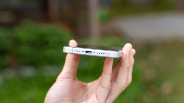 iPhone 17 versus Galaxy S25: qual é o melhor smartphone topo de linha?