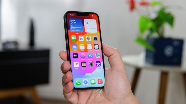 Amazon oferece iPhone 16e com desconto histórico para assinantes Prime