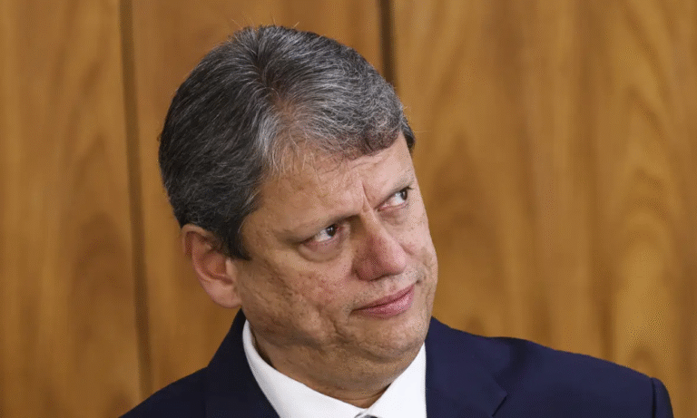Tarcísio descarta candidatura à presidência e foca na reeleição