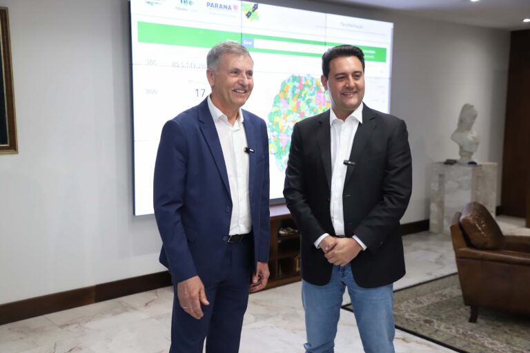 Paraná confirma pagamento do 13º salário integral em 5 de dezembro