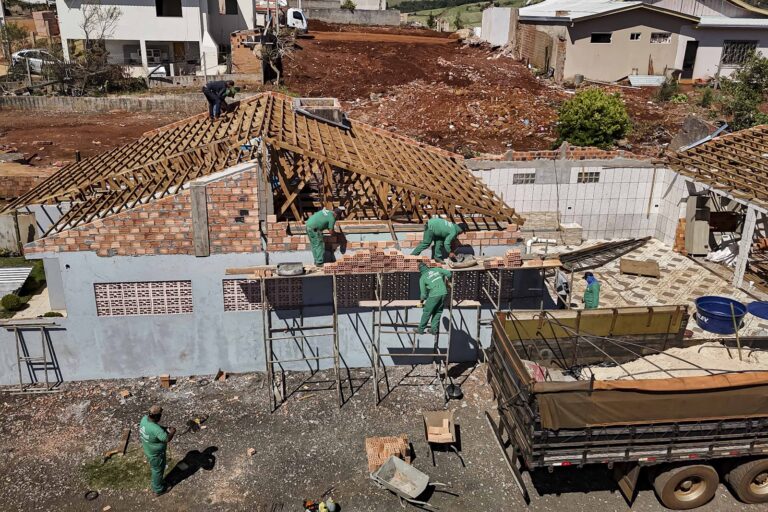 Cartão Reconstrução: apoio do Estado aos afetados pelo tornado em Rio Bonito do Iguaçu