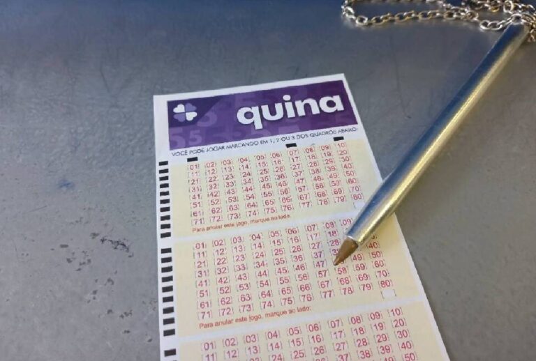 Aposta do Paraná ganha prêmio na Quina 6882