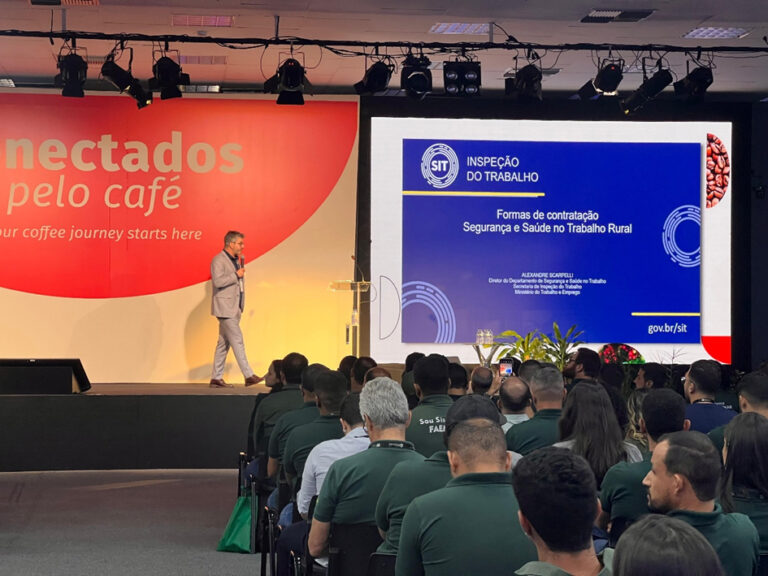 Cafés do Brasil: capacitação promove boas práticas trabalhistas na cafeicultura