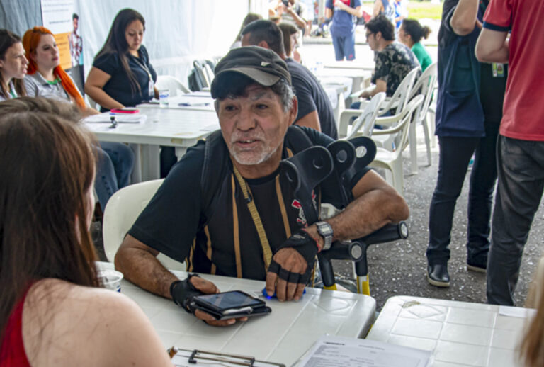 Feira oferece oportunidades de emprego para PCDs com salários de até R$ 7 mil