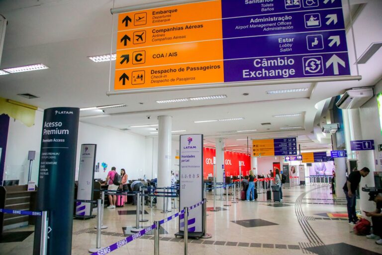 Aumento de 10,7% no movimento de passageiros nos aeroportos do Paraná em outubro