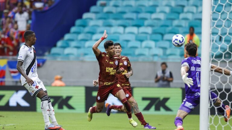 Léo Jardim reflete sobre a quinta derrota consecutiva do Vasco