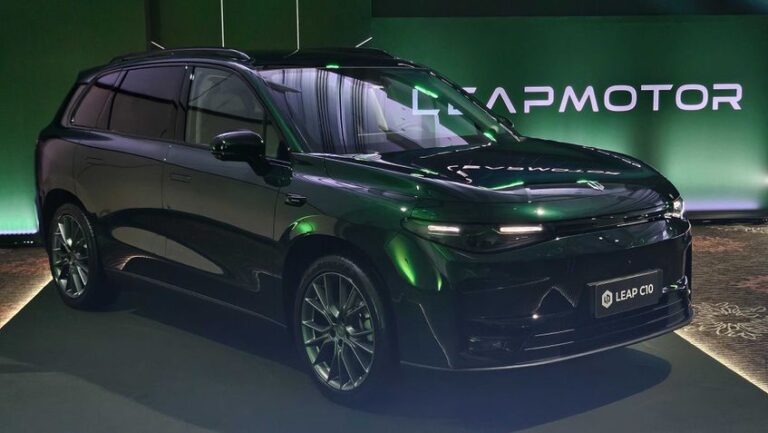 Leapmotor estreia no Brasil com SUV C10 e B10