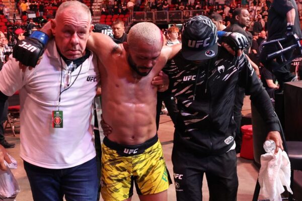 Revés Doloroso: Lutador Brasileiro Sofre Lesão Impactante e Desabafa Após a Derrota no UFC