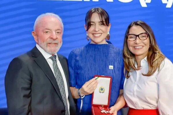 Show de Roberta Sá em jantar de Lula e Macron custa R$ 168 mil aos cofres públicos