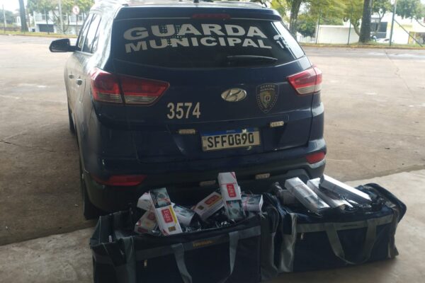 GM apreende duas malas carregadas com cigarros na rodoviária de Cascavel