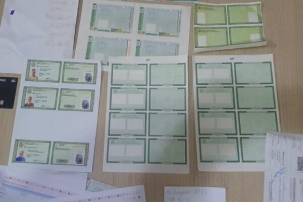 Polícia Civil realiza operação contra organização criminosa que falsificava documentos de jogadores de futebol