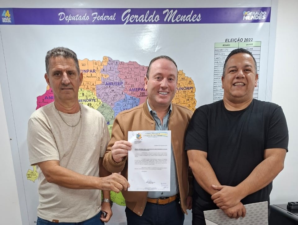 Vereador Bronca Panatto, chefe de gabinete Marcos Magalhães e o assessor Nildo Gavlik (Foto: Divulgação)