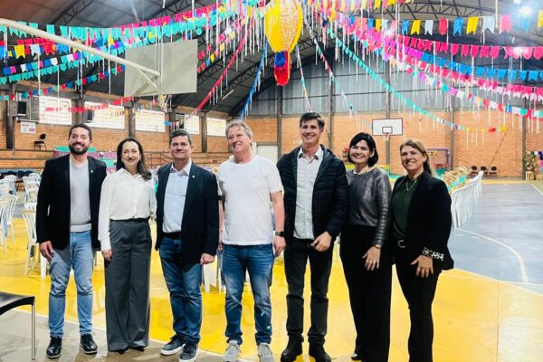 Sergio e Rosângela Moro visitam a APAE de Cascavel a declinam repúdio contra ADI