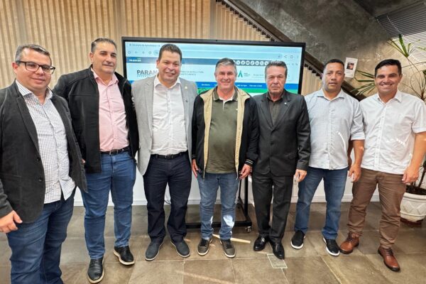 Duas estradas rurais de Santa Tereza do Oeste receberão pavimentação, beneficiando produção agrícola da região