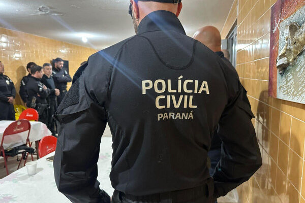 PCPR prende cinco investigados por fraudes na locação de veículos para envio ao Paraguai