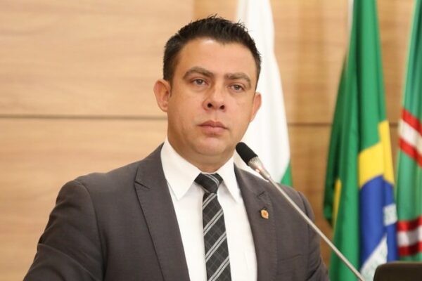 Ex-vereador e ex-presidente de partido estão no rolo de desvios do Sindimoc